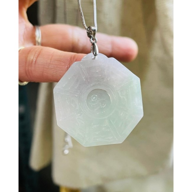 天然A貨緬甸玉 冰潤果綠俏紫太極八卦翡翠玉墜 帶冰過底粉綠帶淡紫 綠亮紫淡 易配戴大小-細節圖4