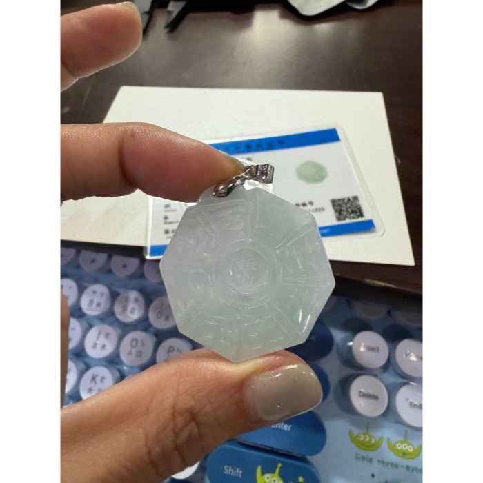 天然A貨緬甸玉 冰潤果綠俏紫太極八卦翡翠玉墜 帶冰過底粉綠帶淡紫 綠亮紫淡 易配戴大小-細節圖9