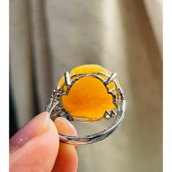 天然A貨緬甸玉 老坑蜜黃手工巧雕點石成金花開富貴翡翠玉戒/戒指 起冰滿色 老熟蜜蠟成色 油潤光澤自現-細節圖8