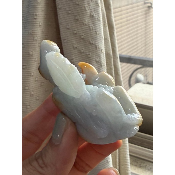 天然A貨緬甸玉 細潤橙黃雙彩全立體雕濟公送福翡翠擺件 透光淡底色細肉 黃霧皮巧金袍加身-細節圖5