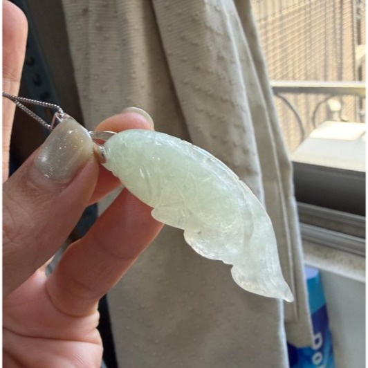 天然A貨緬甸玉 冰雪梨黃立體精雕年年有魚富足安康翡翠玉墜 冰梨黃透綠 雕工精巧靈動 形飽滿-細節圖5