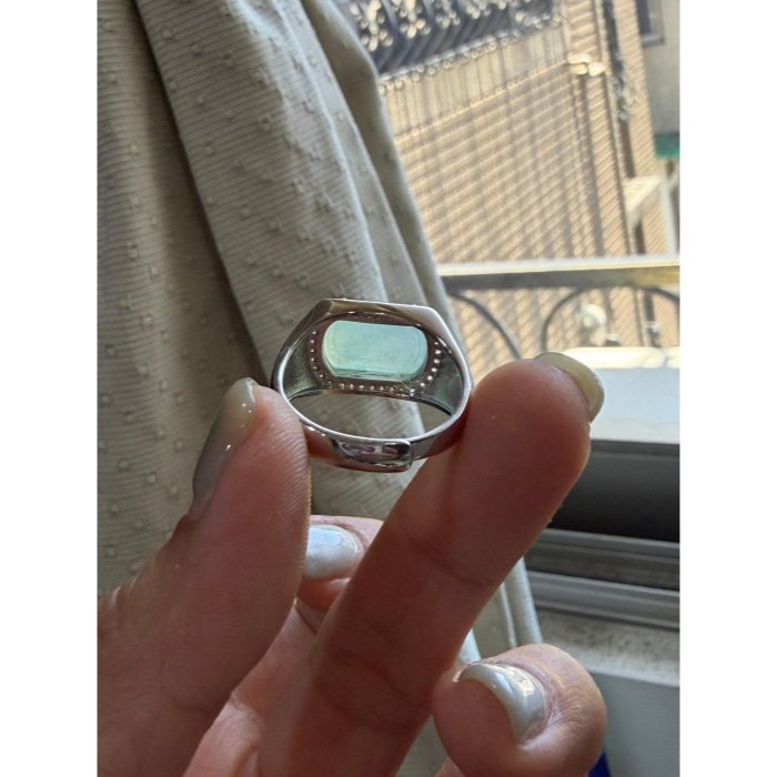 天然A貨緬甸玉 冰種薄荷綠馬鞍蛋面翡翠戒指 晶透勻稱滿底色 亮眼顯色甜綠 大器寬版戒檯-細節圖7