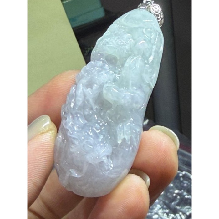 天然A貨緬甸玉 冰晴俏紫御龍觀音翡翠佛牌 冰晴綠底色 亮紫增彩 無相觀音乘霸氣穿雲龍-細節圖8