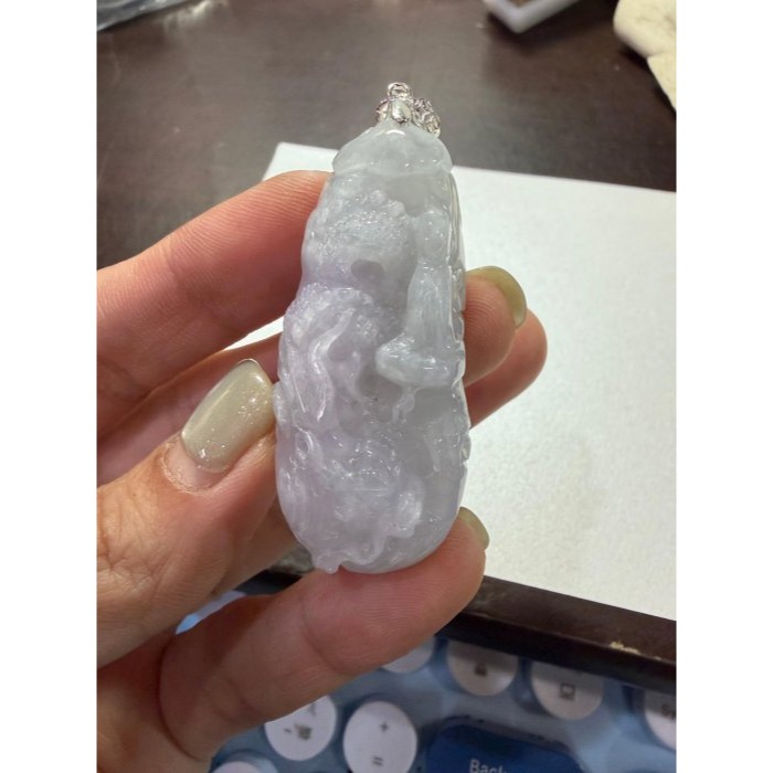 天然A貨緬甸玉 冰晴俏紫御龍觀音翡翠佛牌 冰晴綠底色 亮紫增彩 無相觀音乘霸氣穿雲龍-細節圖10