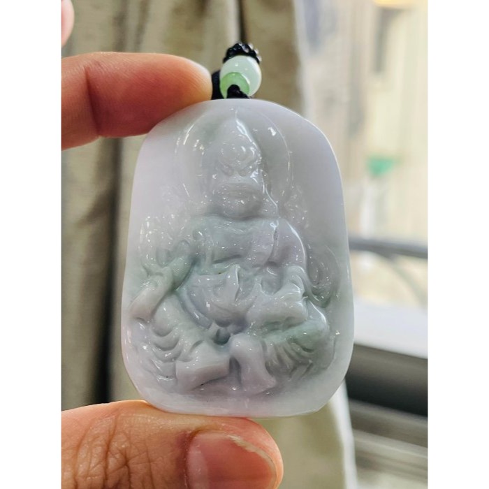福利品~天然A貨緬甸玉 白底青黃財神翡翠佛墜 細肉光滑 厚庄一刀切方正牌形 有紋-細節圖2