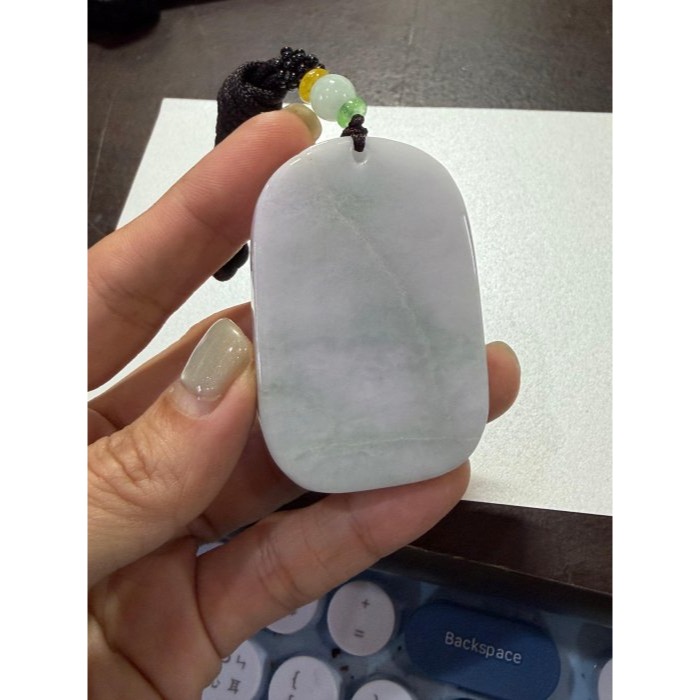福利品~天然A貨緬甸玉 白底青黃財神翡翠佛墜 細肉光滑 厚庄一刀切方正牌形 有紋-細節圖10