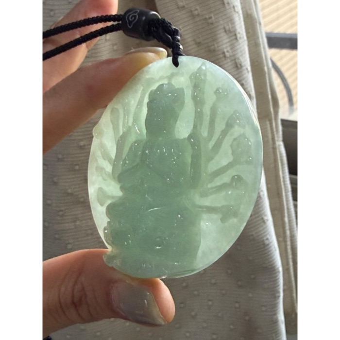天然A貨緬甸玉 冰潤果綠準提菩薩/十八臂佛母翡翠佛牌 厚庄完美鐲心一開 色滿勻稱 立體莊嚴-細節圖4