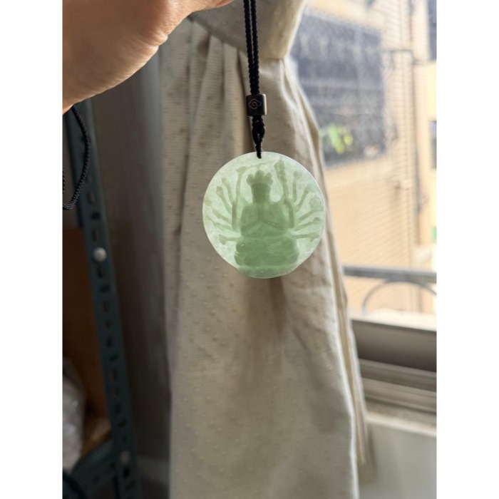 天然A貨緬甸玉 冰潤果綠準提菩薩/十八臂佛母翡翠佛牌 厚庄完美鐲心一開 色滿勻稱 立體莊嚴-細節圖8