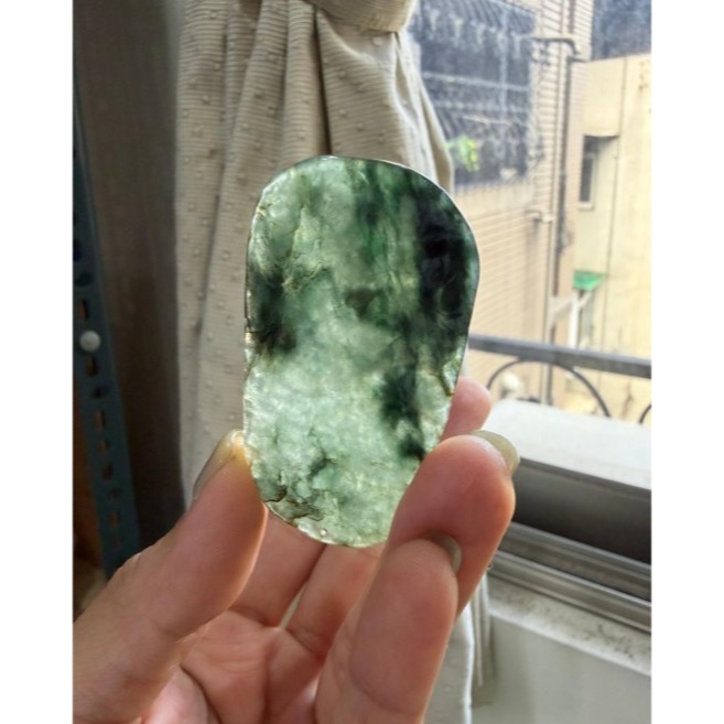圈粉結緣價~天然A貨緬甸玉 冰飄藍花意境雕貴人提攜翡翠山水牌 滿滿過底大抹藍花 灑金添彩 易配大小-細節圖6