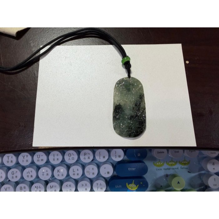 圈粉結緣價~天然A貨緬甸玉 冰飄藍花意境雕貴人提攜翡翠山水牌 滿滿過底大抹藍花 灑金添彩 易配大小-細節圖10