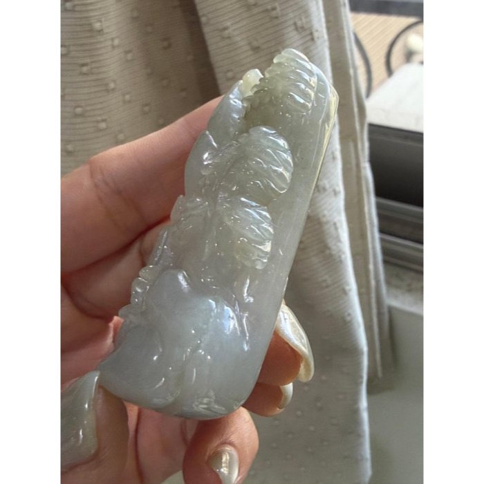 圈粉結緣價~天然A貨緬甸玉 膠潤梨黃貴人駕到翡翠山水牌 扎實老糯底妝 全透光 厚實雕工立體-細節圖3