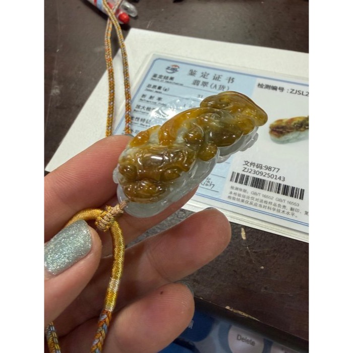 天然A貨緬甸玉 老坑黃加綠手工俏色黃金貔貅翡翠玉墜 金光覆身鴻運當頭 雙彩分明 老熟油潤光澤-細節圖9