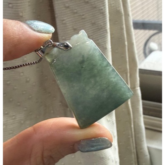 天然A貨緬甸玉 冰膠老油青無事牌翡翠玉墜 底庄冰膠 帶色有厚度透手影 大小易配戴-細節圖3
