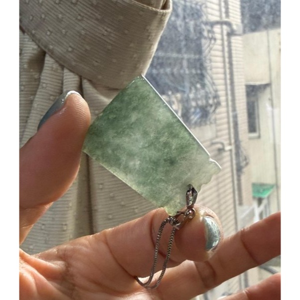 天然A貨緬甸玉 冰膠老油青無事牌翡翠玉墜 底庄冰膠 帶色有厚度透手影 大小易配戴-細節圖5