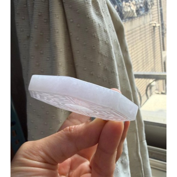天然A貨緬甸玉 冰潤粉紫太極大八卦翡翠玉墜 過底粉嫩紫滿色 聚色色能見 厚庄透手影 請留意尺寸重量-細節圖4