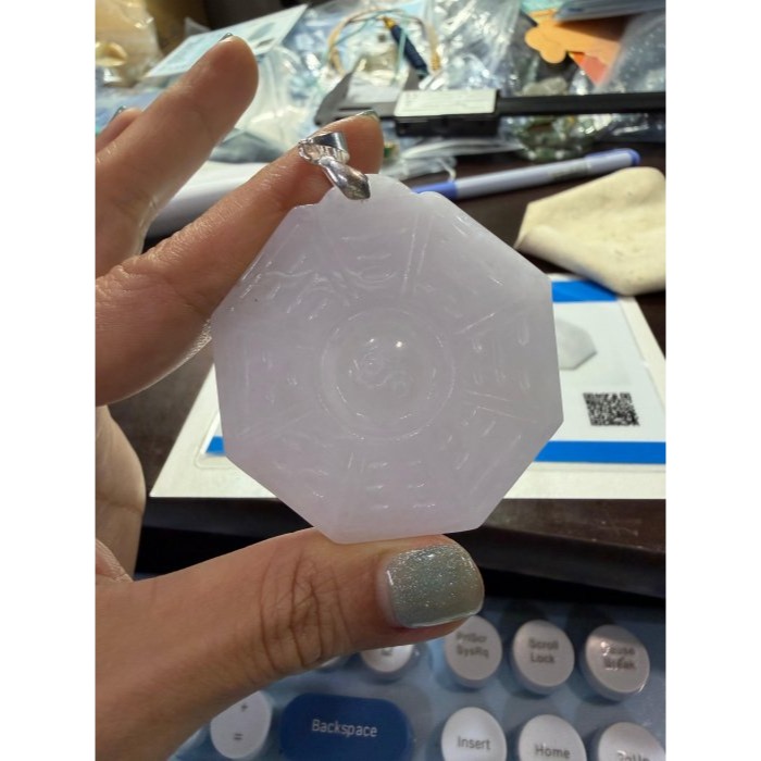 天然A貨緬甸玉 冰潤粉紫太極大八卦翡翠玉墜 過底粉嫩紫滿色 聚色色能見 厚庄透手影 請留意尺寸重量-細節圖10