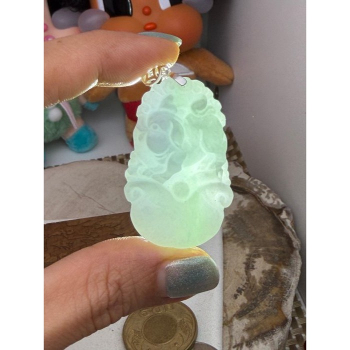 天然A貨緬甸玉 細潤亮春彩家肥屋潤翡翠玉墜 滿色粉紫綠雕小福豬 聚寶盆 色滿鮮亮-細節圖9