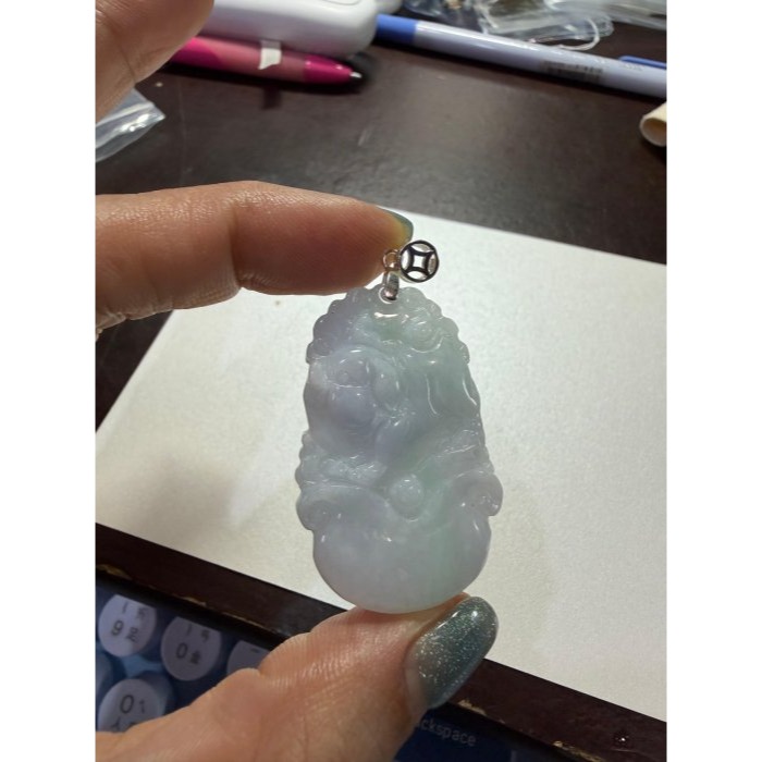 天然A貨緬甸玉 細潤亮春彩家肥屋潤翡翠玉墜 滿色粉紫綠雕小福豬 聚寶盆 色滿鮮亮-細節圖10
