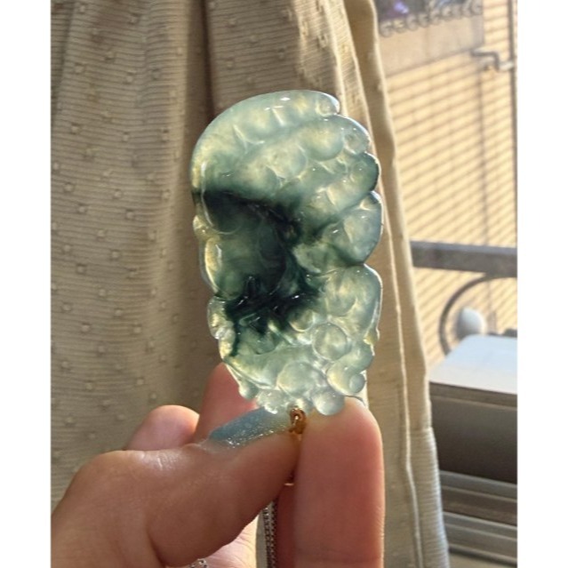 天然A貨緬甸玉 放光 高冰藍水漸變手工雕福星高照翡翠玉墜 泛光起剛光佛手瓜 雙猴捧桃-細節圖6