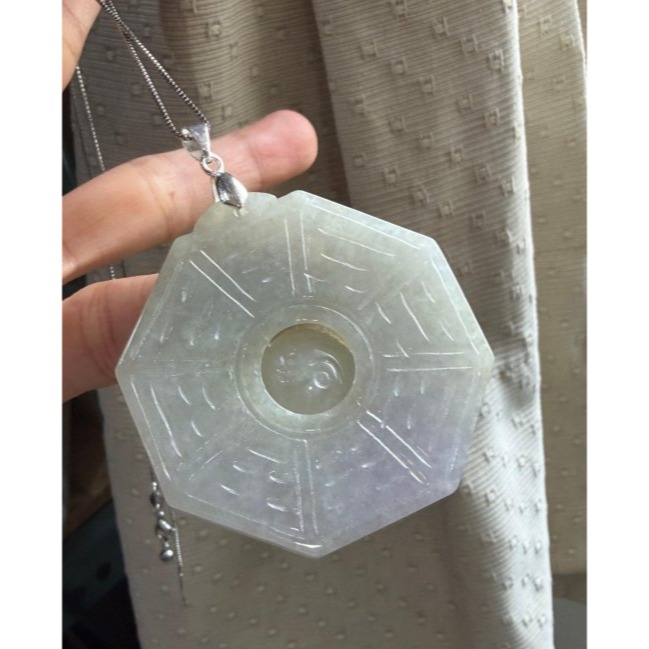 福利價~天然A貨緬甸玉 冰潤淡春彩太極大八卦翡翠玉墜 厚庄起冰有水頭 紫亮 淡綠帶黃 色帶灰感-細節圖2