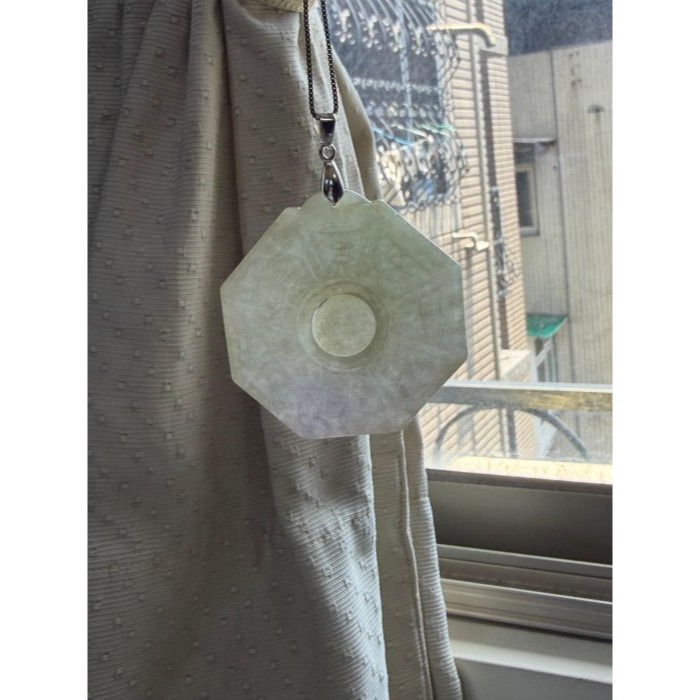 福利價~天然A貨緬甸玉 冰潤淡春彩太極大八卦翡翠玉墜 厚庄起冰有水頭 紫亮 淡綠帶黃 色帶灰感-細節圖8