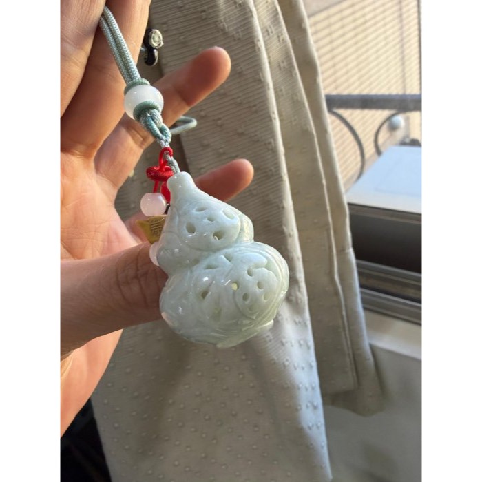 天然A貨緬甸玉 細潤淡綠立體鏤空雕福祿雙全翡翠包掛/車掛 飽滿葫蘆 玲瓏巧雕雙福字及銅錢-細節圖10