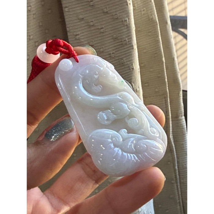 天然A貨緬甸玉 冰潤櫻花紫俏綠祥龍銜翠翡翠龍牌 一刀切牌形背面藏金添綠 螭龍含珠 福壽如意-細節圖2