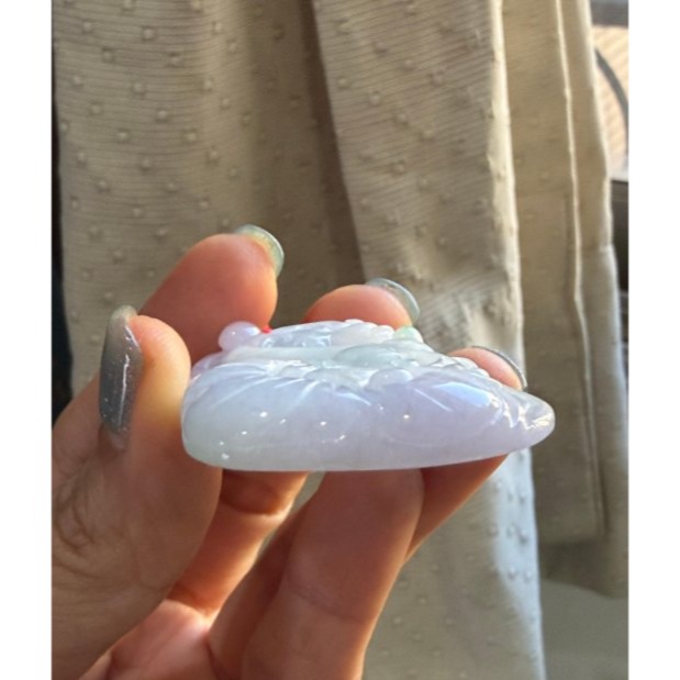 天然A貨緬甸玉 冰潤櫻花紫俏綠祥龍銜翠翡翠龍牌 一刀切牌形背面藏金添綠 螭龍含珠 福壽如意-細節圖5