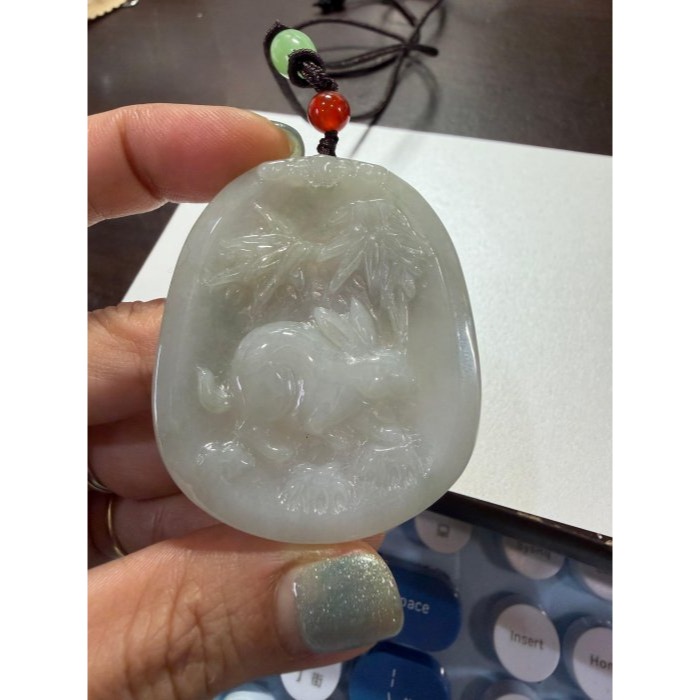 天然A貨緬甸玉 膠潤油青灰前途似錦節節高升翡翠兔牌 一刀切牌形 透光膠潤底妝 有水頭帶灰底-細節圖10