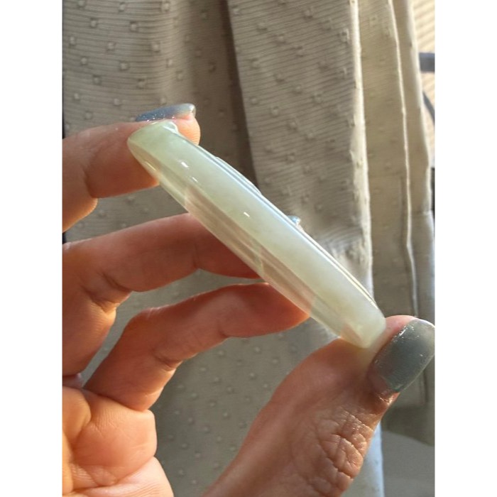 天然A貨緬甸玉 膠潤油青灰福祿猴翡翠玉牌 一刀切牌形 透光膠潤底妝 有水頭帶灰底-細節圖4