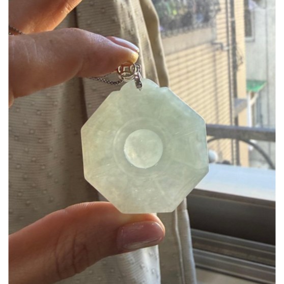天然A貨緬甸玉 冰晴水藏金太極八卦翡翠玉墜 起冰厚度足透手老冰料 滿晴底色近白-細節圖7