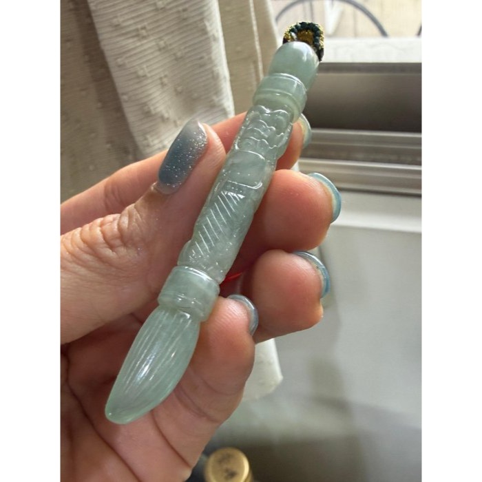天然A貨緬甸玉 冰潤晴綠360度環繞巧雕大筆進財翡翠龍筆 起冰滿綠底色 色滿勻稱-細節圖3