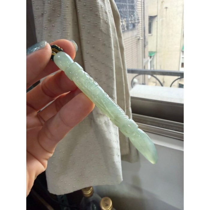 天然A貨緬甸玉 冰潤晴綠360度環繞巧雕大筆進財翡翠龍筆 起冰滿綠底色 色滿勻稱-細節圖7