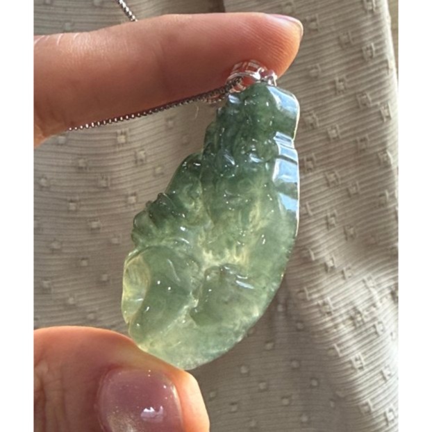天然A貨緬甸玉 冰膠晴藍穿雲龍翡翠小龍牌 晶透漸層滿綠底色 油綠滿色 一刀切易配戴小牌形-細節圖3