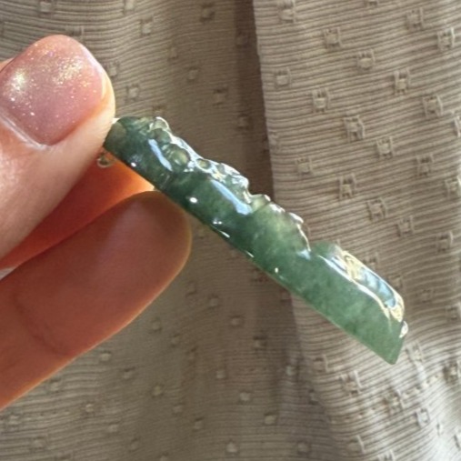 天然A貨緬甸玉 冰膠晴藍穿雲龍翡翠小龍牌 晶透漸層滿綠底色 油綠滿色 一刀切易配戴小牌形-細節圖4