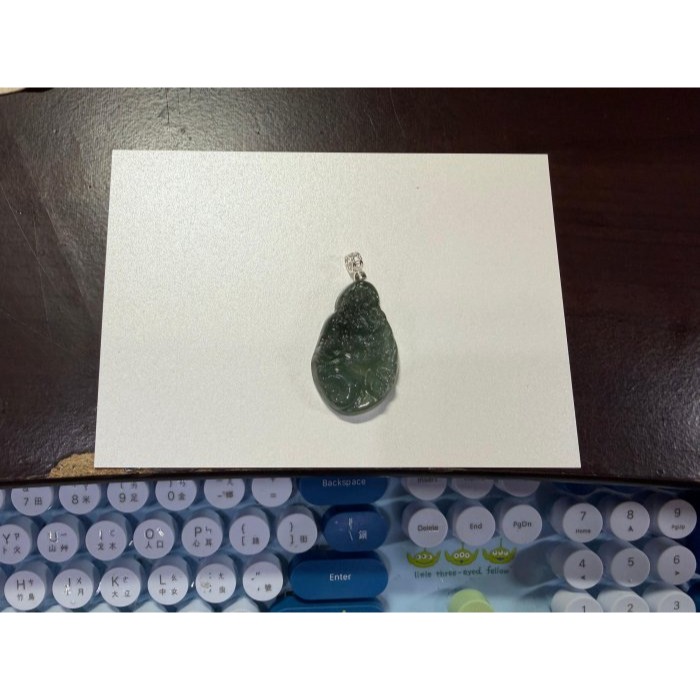 天然A貨緬甸玉 冰膠晴藍穿雲龍翡翠小龍牌 晶透漸層滿綠底色 油綠滿色 一刀切易配戴小牌形-細節圖11