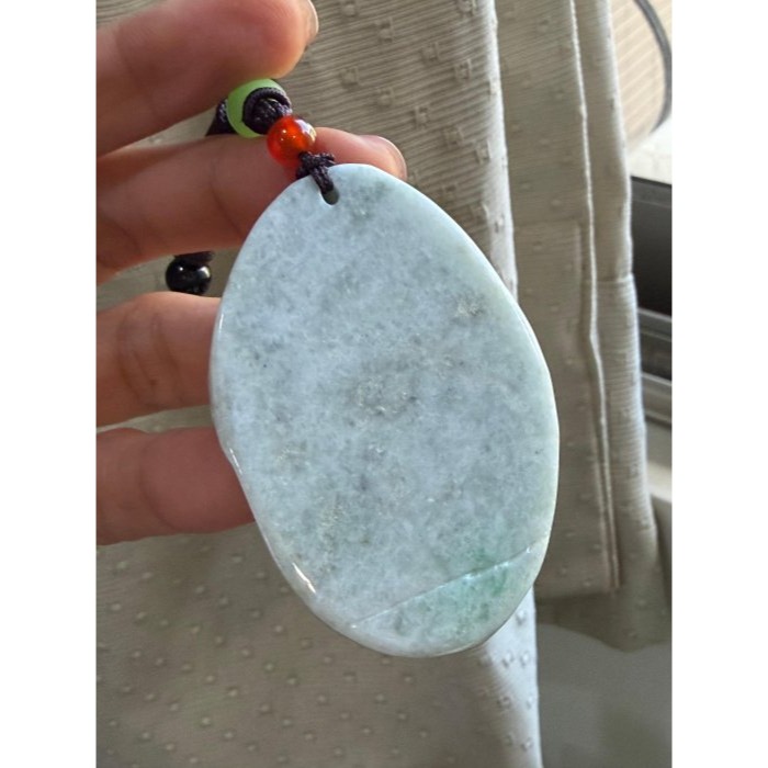 圈粉漏價~天然A貨緬甸玉 白底青事業龍頭翡翠龍牌 厚庄一刀切適中牌形 一抹鮮亮青綠添彩-細節圖8