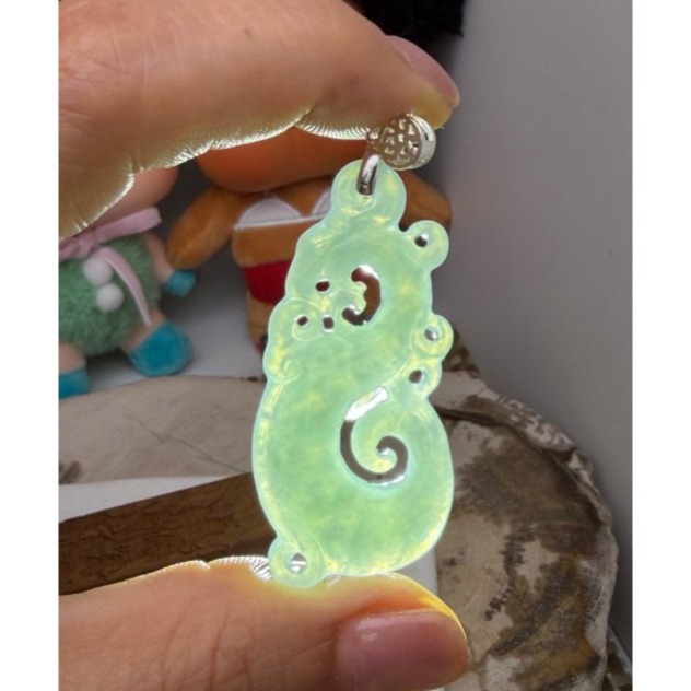 天然A貨緬甸玉 老坑藍綠鏤空雕龍騰如意翡翠龍牌 泛光冰膠底 起剛光滿底色 仿古龍 螭龍-細節圖8