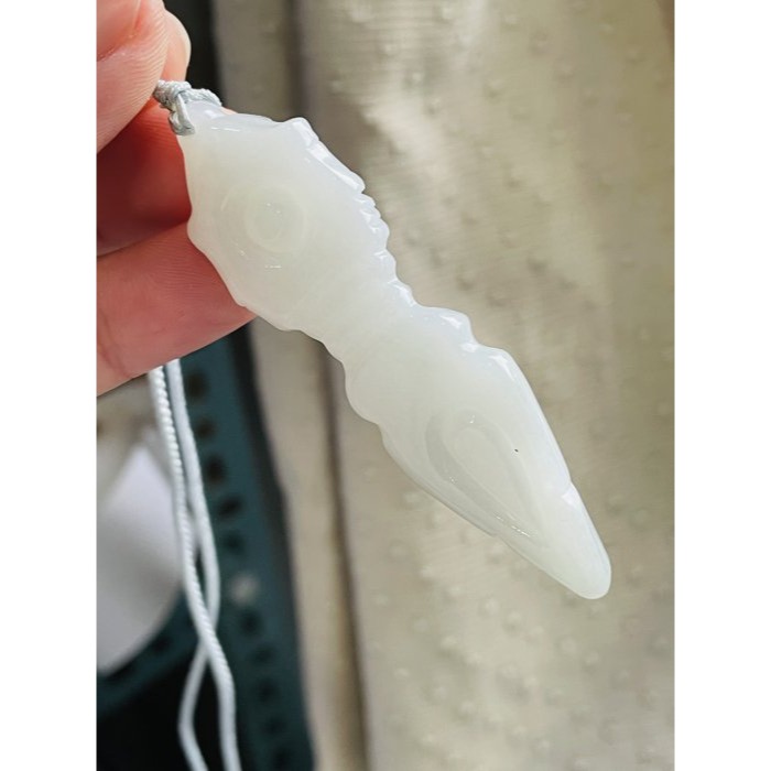 天然A貨緬甸玉 細潤白冰金剛杵/降魔杵翡翠玉墜 底庄乾淨無雜染 雕工立體厚庄-細節圖2