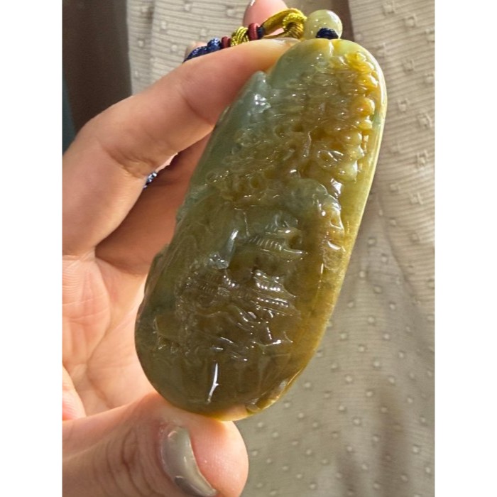 天然A貨緬甸玉 老坑黃加綠雙彩手工雕鴻圖大展翡翠山水牌 厚厚老熟起冰糖黃過度青綠肉 色滿過底油潤透光-細節圖3
