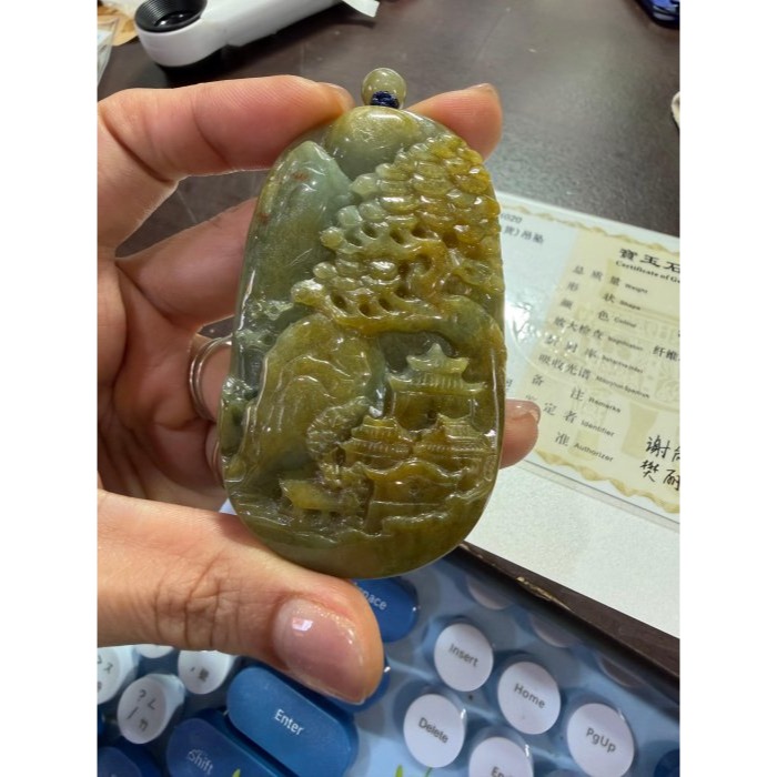 天然A貨緬甸玉 老坑黃加綠雙彩手工雕鴻圖大展翡翠山水牌 厚厚老熟起冰糖黃過度青綠肉 色滿過底油潤透光-細節圖9