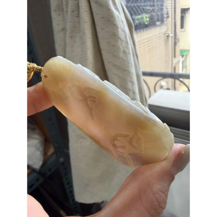 天然A貨緬甸玉 老坑梨黃漸變悠然自得翡翠山水牌 油亮冰芙蓉底庄 小橋流水.仙鶴.牧童.發財樹-細節圖5