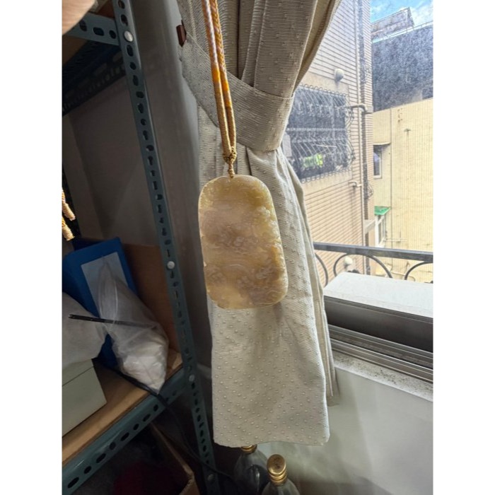 天然A貨緬甸玉 老坑梨黃漸變悠然自得翡翠山水牌 油亮冰芙蓉底庄 小橋流水.仙鶴.牧童.發財樹-細節圖8