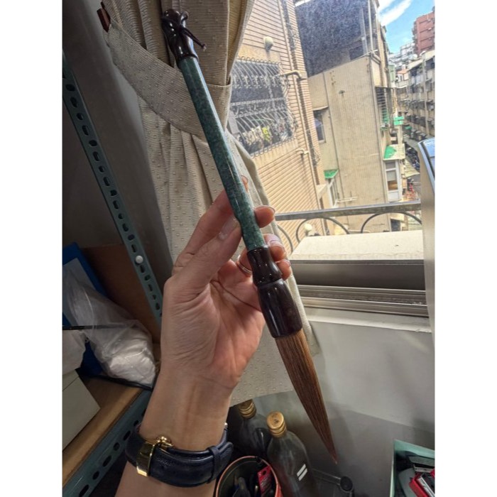 天然A貨翡翠 細潤危綠滿色揮毫萬里翡翠玉毛筆 瓜料 勻稱滿綠 粗桿28公分長 7公分筆頭-細節圖2