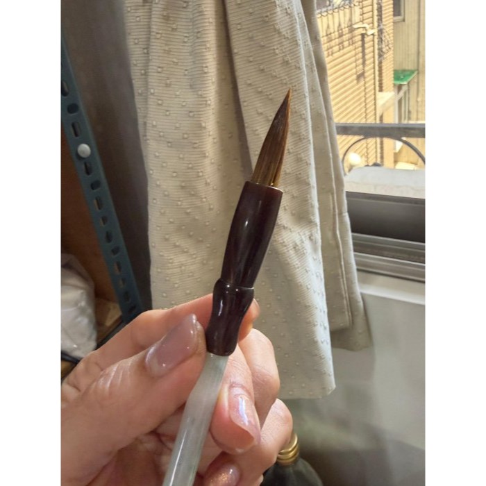 天然A貨緬甸玉 收藏級 冰飄花筆下生輝翡翠玉毛筆 冰芙蓉底庄 滿滿藍花增彩 完美透光 小楷2公分筆頭 18公分長-細節圖8