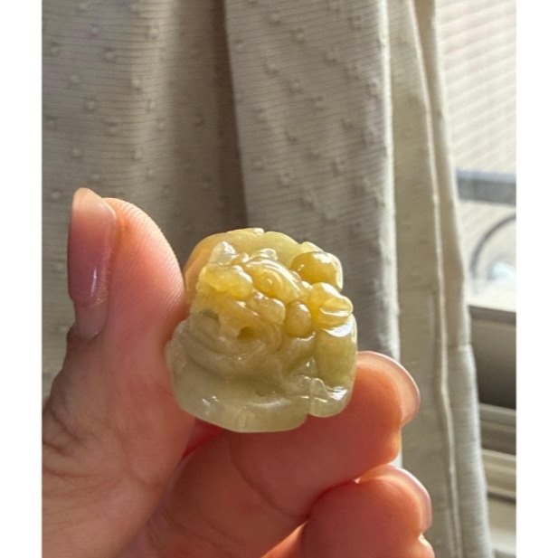 天然A貨緬甸玉 冰潤油黃漸變手工巧雕黃金貔貅翡翠玉墜 油亮光澤 起冰黃霧俏雕貔貅首 鴻運當頭-細節圖5