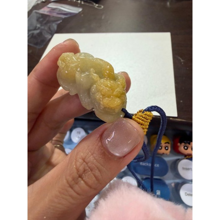 天然A貨緬甸玉 冰潤油黃漸變手工巧雕黃金貔貅翡翠玉墜 油亮光澤 起冰黃霧俏雕貔貅首 鴻運當頭-細節圖10