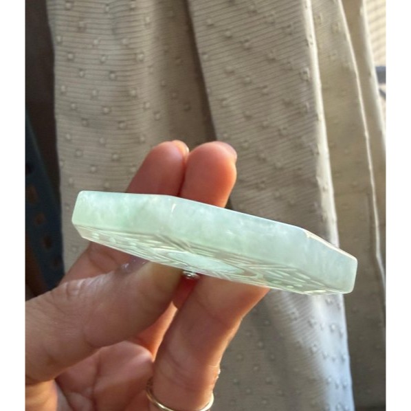 天然A貨緬甸玉 冰晴綠太極大八卦翡翠玉墜 冰綠滿底色 厚庄顯色透手影 種色兼具老冰料-細節圖5
