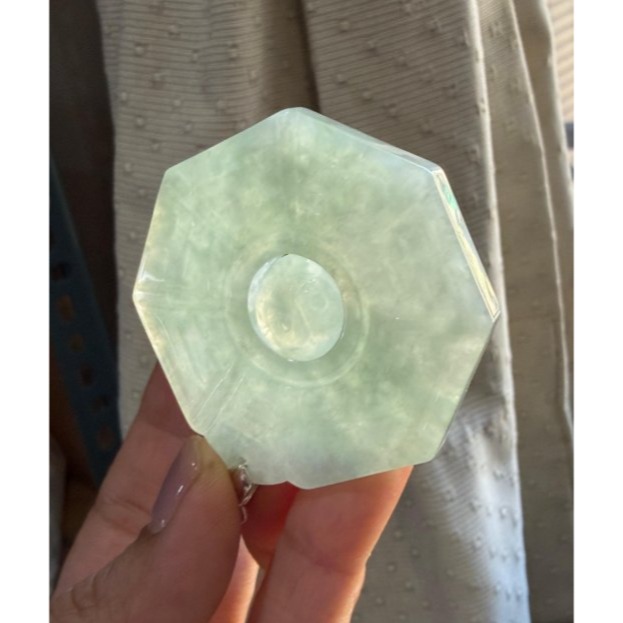 天然A貨緬甸玉 冰晴綠太極大八卦翡翠玉墜 冰綠滿底色 厚庄顯色透手影 種色兼具老冰料-細節圖8