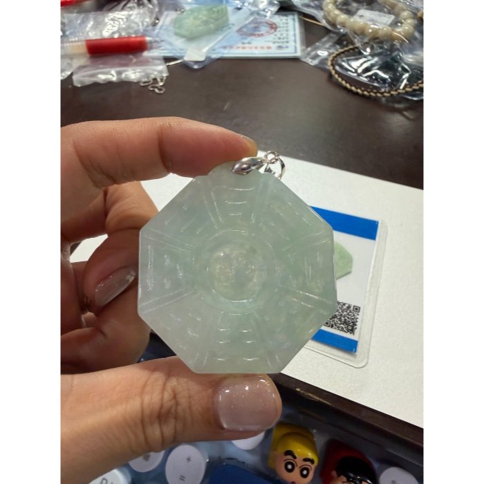 天然A貨緬甸玉 冰晴綠太極大八卦翡翠玉墜 冰綠滿底色 厚庄顯色透手影 種色兼具老冰料-細節圖9